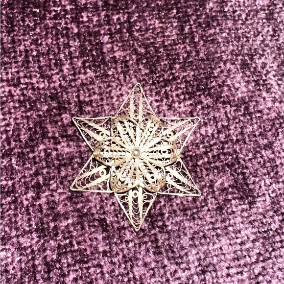 Vintage Jewelry - Vintage Sterling Silver Filigree Star Brooch Snowflake Pin 1.6” 4.3g Mid Century